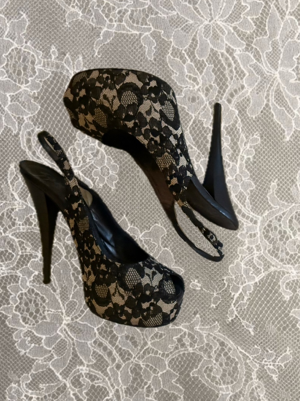 Lace Peep-Toe Slingback Platform Heels in Black
